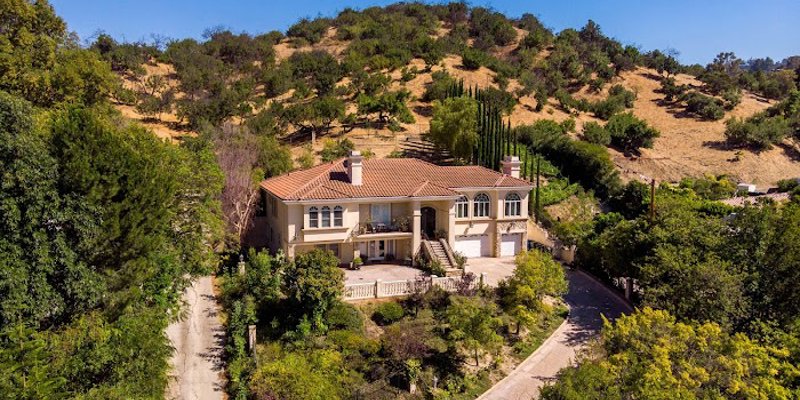 Crosspointe Recovery Sherman Oaks Aerial View